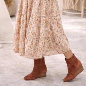 Lucky Brand Wafael Suede Wedge Ankle Boots 8.5 Brown Boho Western Chic Booties